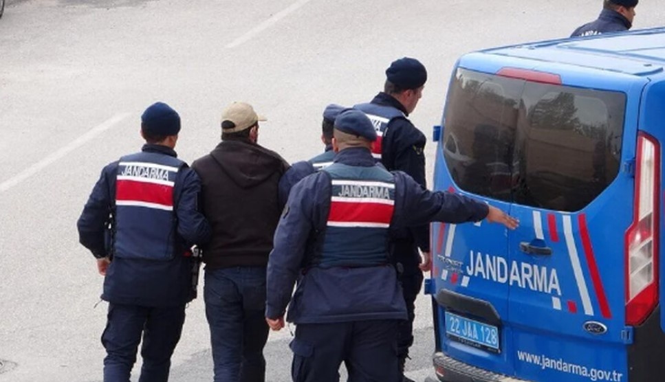 Турски медии разпространиха първи снимки на задържаните за убийството на